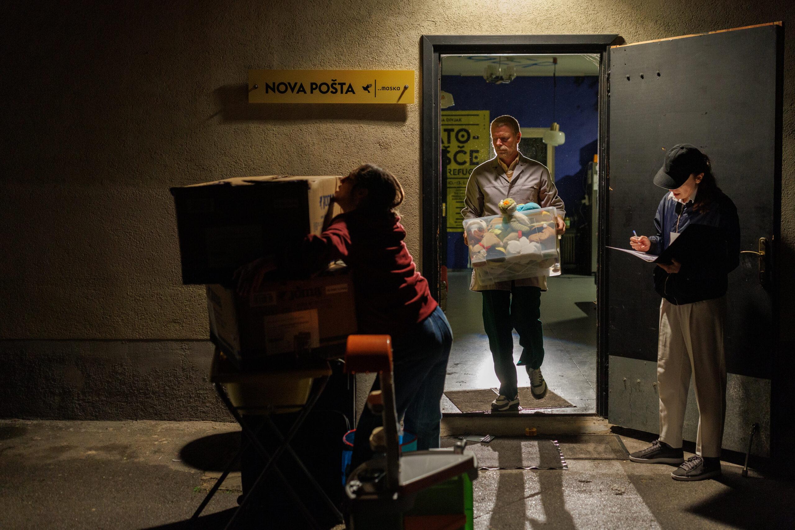 predstava Kje mi živimo
režiser Bor Ravbar

Slovensko mladinsko gledališče

Fotografija: Matej Povše